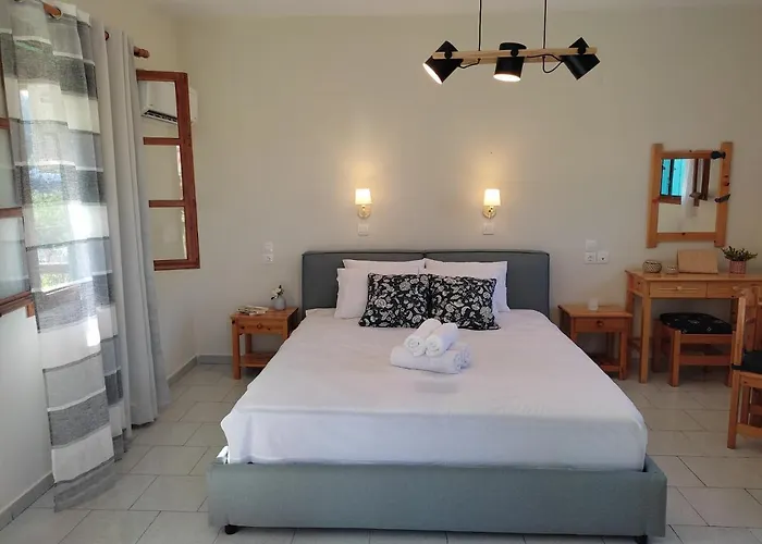 Dafnes Guest house 3*