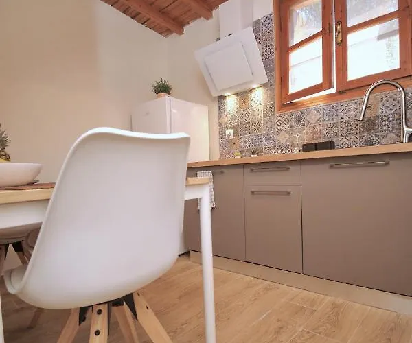 Dafnes Guest house 3*