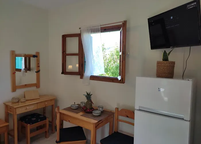 Guest house Dafnes 3*